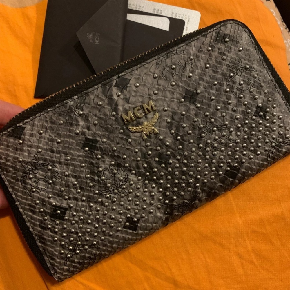 MCM wallet
